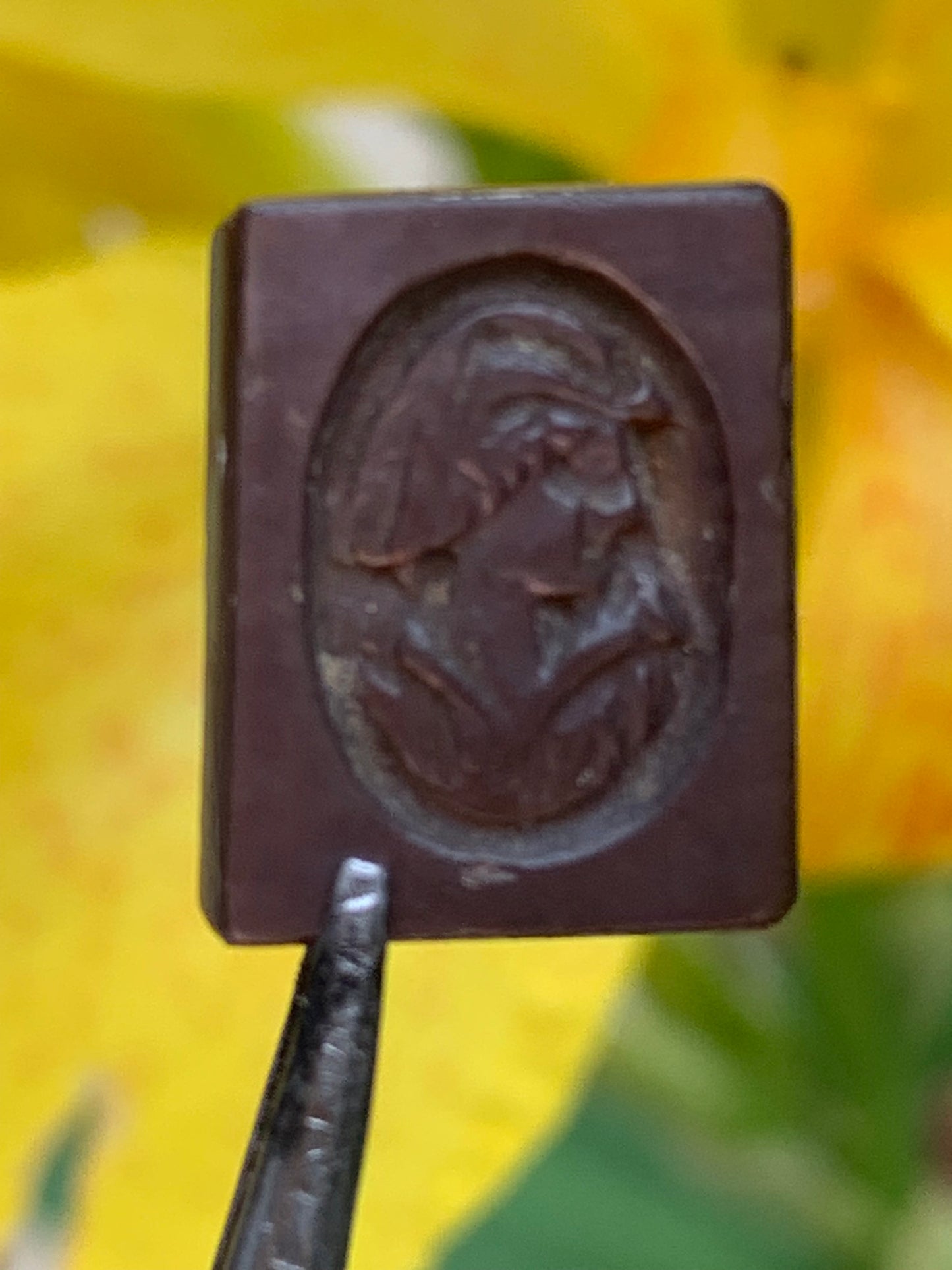 Camée/ Caméo, 5 pièces au choix en pierre d'Onyx de 14mm x 10 x0,3. Ancien et authentique, de véritables oeuvres d'art, gravure d'une précision ultime. Parfait en collection, exposition, bijouterie...