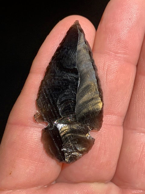 Obsidienne noire, pointe de flèche - 51 x 25 x 4,6 mm - 4,6 gr.