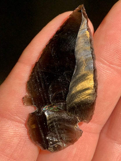 Obsidienne noire, pointe de flèche - 51 x 25 x 4,6 mm - 4,6 gr.
