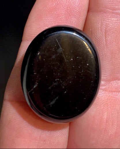 Obsidienne noire, galet/ pierre plate - 30 x 25 x 10 mm - 10,8 gr.