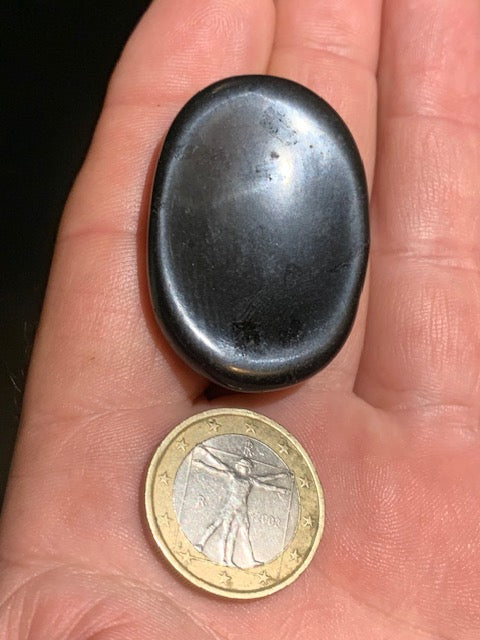 Obsidienne noire, galet de massage 1 face bombée/ 1 face incurvée  - 44 x 30 x 8 mm - 16,9 gr.