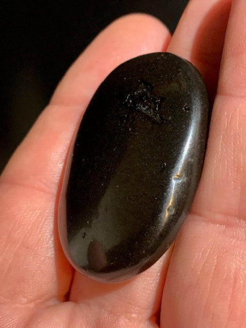 Obsidienne noire, galet de massage 1 face bombée/ 1 face incurvée  - 44 x 30 x 8 mm - 16,9 gr.