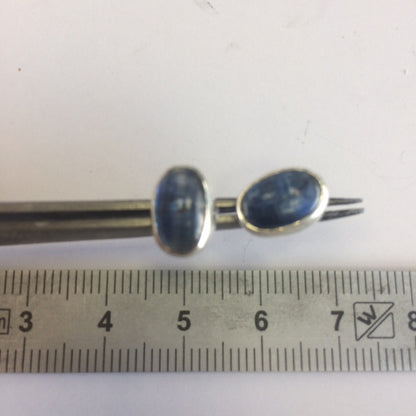 Puces/ Boucles d'oreilles en 'Cyanite bleue' du Brésil, qualité AA à AAA. Finition Argent 0.925, parfait !