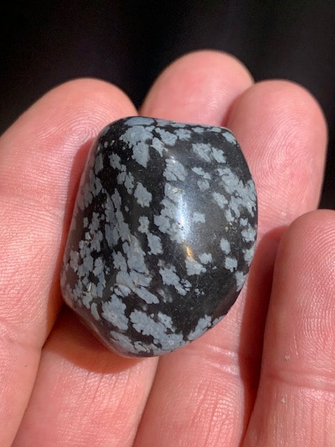 Obsidienne Neige / Flocon de neige - Pierre roulée - 39 x 23 x 21 - 27 gr.