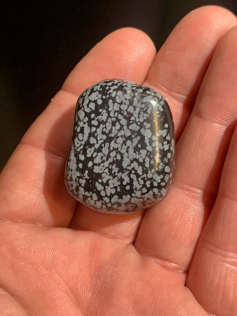 Obsidienne Neige / Flocon de neige - Pierre roulée - 37 x 26 x 21 - 28,3 gr.