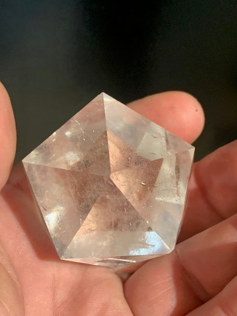 Rock crystal icosahedron, one of the five Platonic Solids - ± 50 x 40 mm / 106.1 g - AA to AAA quality