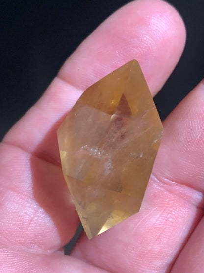 Citrine - Pointe polie bi-déterminée - 36 x 25 x 19 mm - 18,2 gr.