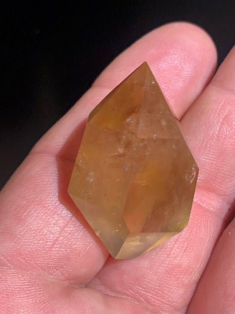 Citrine - Pointe polie bi-déterminée - 36 x 25 x 19 mm - 18,2 gr.