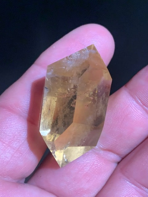 Citrine - Pointe polie bi-déterminée - 40 x 23 x 21 mm - 22,5 gr.