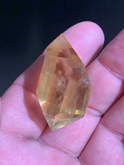 Citrine - Pointe polie bi-déterminée - 40 x 23 x 21 mm - 22,5 gr.