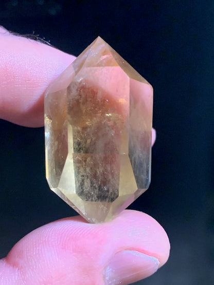 Citrine - Pointe polie bi-déterminée - 40 x 23 x 21 mm - 22,5 gr.