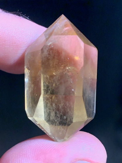Citrine - Pointe polie bi-déterminée - 40 x 23 x 21 mm - 22,5 gr.