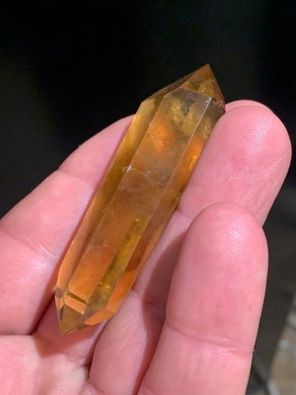 Citrine - Pointe polie bi-déterminée - 70 x 23 x 14 mm - 33,4 gr.