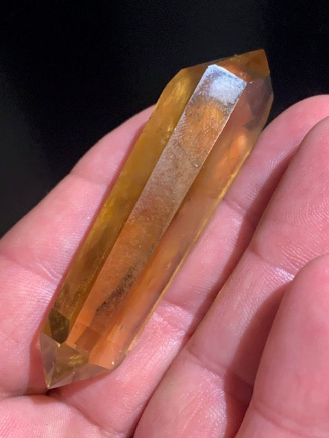 Citrine - Pointe polie bi-déterminée - 70 x 23 x 14 mm - 33,4 gr.