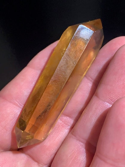 Citrine - Pointe polie bi-déterminée - 70 x 23 x 14 mm - 33,4 gr.