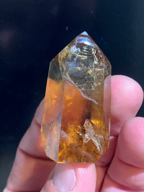 Citrine - Pointe/ Laser - 47 x 24 x 21 mm - 38,9 gr.