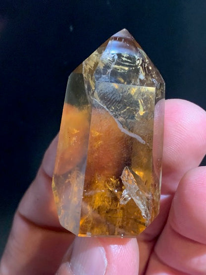 Citrine - Pointe/ Laser - 47 x 24 x 21 mm - 38,9 gr.