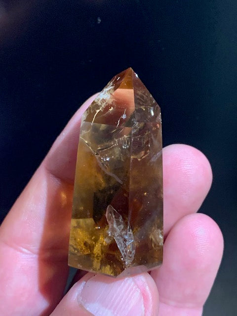 Citrine - Pointe/ Laser - 47 x 24 x 21 mm - 38,9 gr.