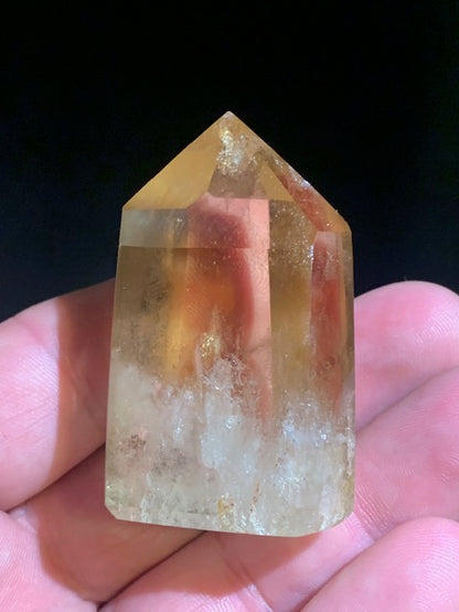 Citrine - Pointe/ Laser - 55 x 36 x 26 mm - 77,7 gr.