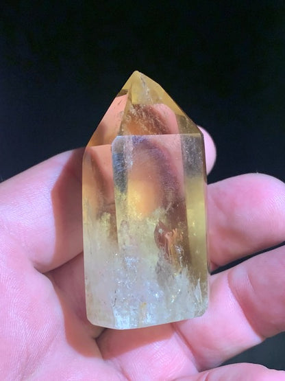Citrine - Pointe/ Laser - 55 x 36 x 26 mm - 77,7 gr.