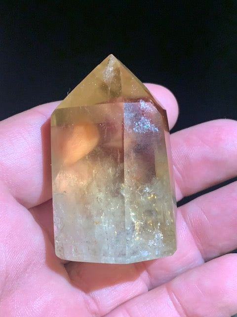 Citrine - Pointe/ Laser - 55 x 36 x 26 mm - 77,7 gr.