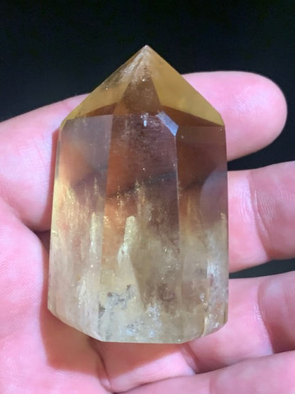 Citrine - Pointe/ Laser - 55 x 36 x 26 mm - 77,7 gr.
