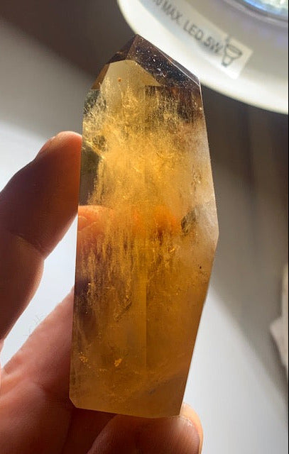 Citrine - Pointe/ Laser - 76 x 31 x 29 mm - 107,3 gr.