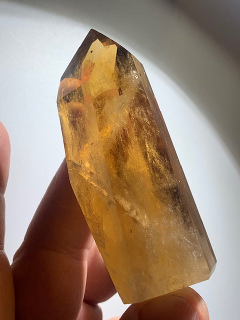 Citrine - Pointe/ Laser - 76 x 31 x 29 mm - 107,3 gr.