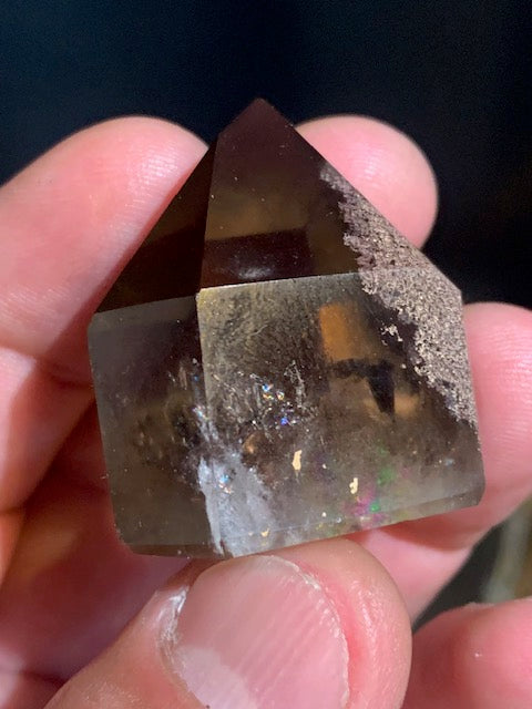 Cristal de roche fumé/ Quartz fumé, tête de pointe - 36 x 33 x 26 mm - 41,4 gr.