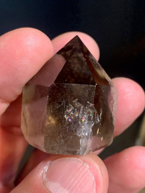 Cristal de roche fumé/ Quartz fumé, tête de pointe - 36 x 33 x 26 mm - 41,4 gr.