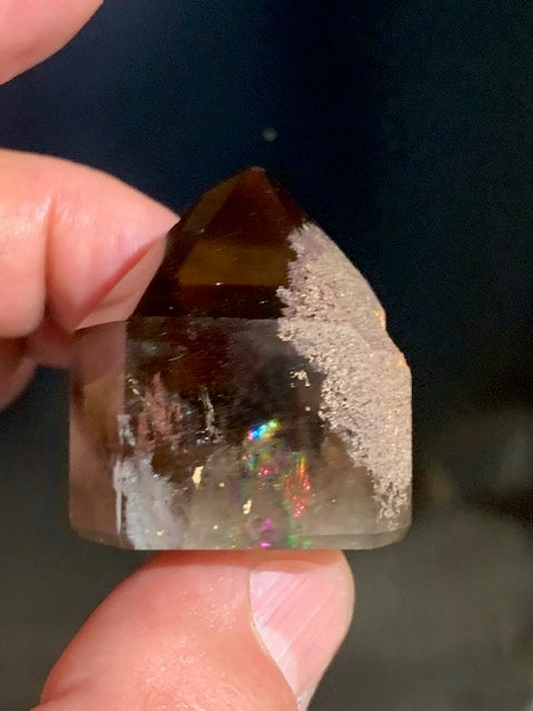 Cristal de roche fumé/ Quartz fumé, tête de pointe - 36 x 33 x 26 mm - 41,4 gr.