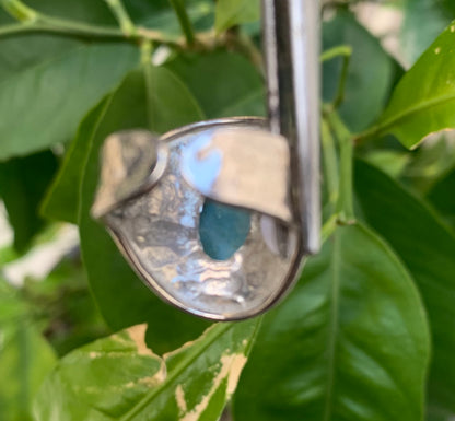 Bague en Larimar, montée Argent 0.925. Superbe pierre au bleu qui rappelle l'océan !