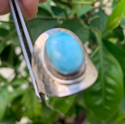 Bague en Larimar, montée Argent 0.925. Superbe pierre au bleu qui rappelle l'océan !