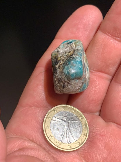Amazonite, pierre roulée - ± 27 x 26 x 19 mm - 18,4 gr.
