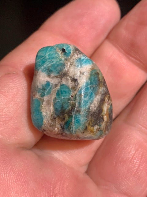 Amazonite, pierre roulée - ± 27 x 26 x 19 mm - 18,4 gr.