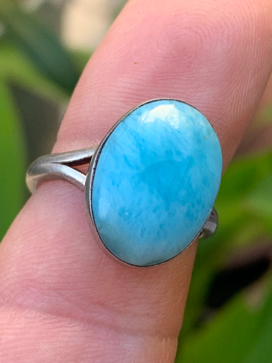 Impressionnante bague en Larimar, montée Argent 0.925, taille 60 Fr. Superbe pierre au bleu qui rappelle l'océan !