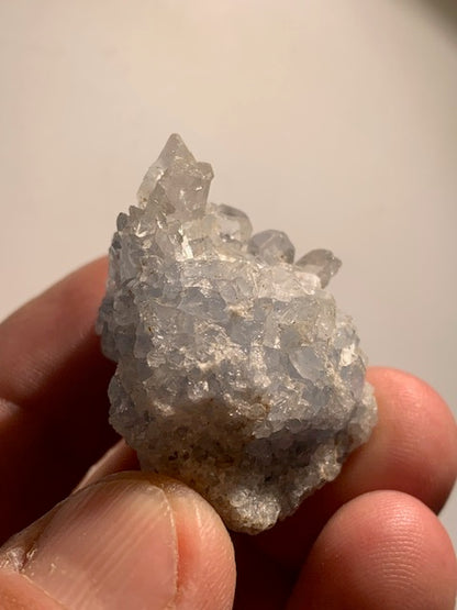 Topaze bleue, spécimen brut - ± 41 x 36 x 28 mm - 48 gr.
