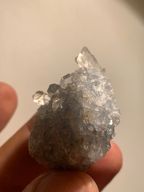 Topaze bleue, spécimen brut - ± 41 x 36 x 28 mm - 48 gr.