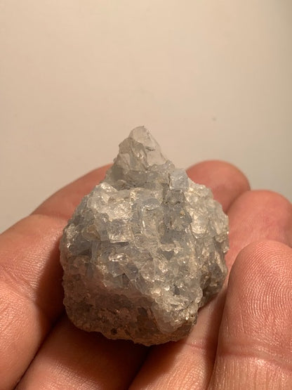 Topaze bleue, spécimen brut - ± 41 x 36 x 28 mm - 48 gr.