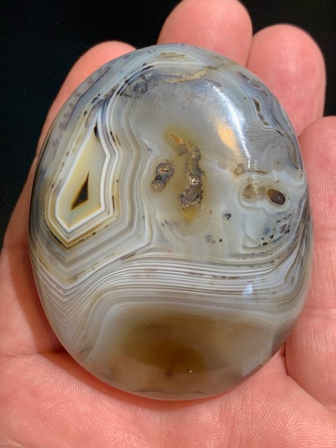 Agate Rubanée - Galet de taille L : 65 x 53 x 28 millimètres - 136 grammes
