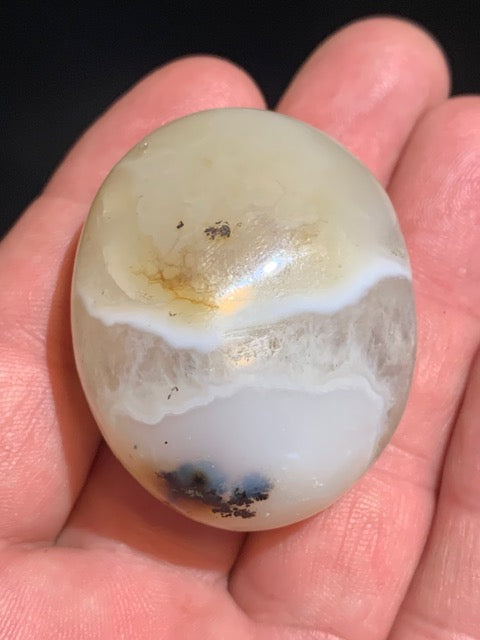 Agate Rubanée - Galet - 46 x 38 x 23 millimètres - 59,8 grammes