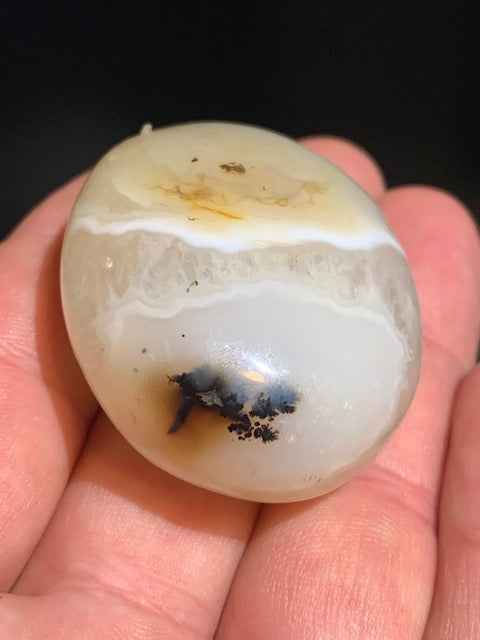 Agate Rubanée - Galet - 46 x 38 x 23 millimètres - 59,8 grammes