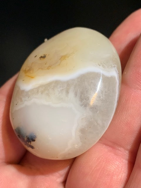 Agate Rubanée - Galet - 46 x 38 x 23 millimètres - 59,8 grammes