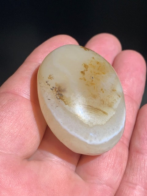 Agate Rubanée - Galet - 46 x 38 x 23 millimètres - 59,8 grammes