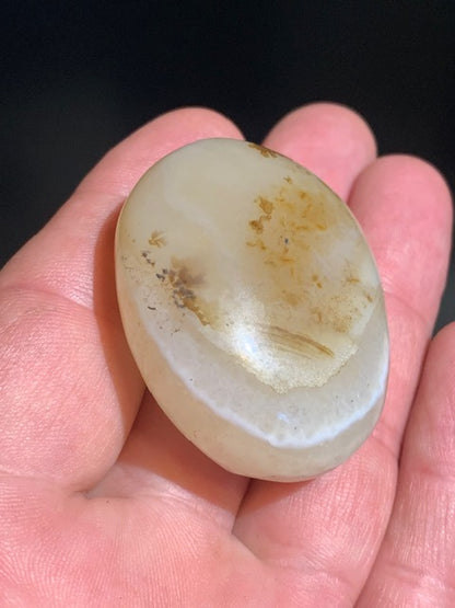 Agate Rubanée - Galet - 46 x 38 x 23 millimètres - 59,8 grammes