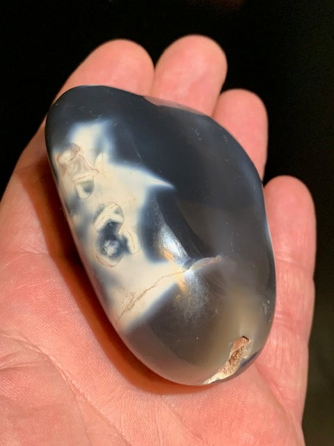 Agate enhydre ou Agate à eau - Galet de taille L - 70 x 57 x 31 millimètres - 191 grammes