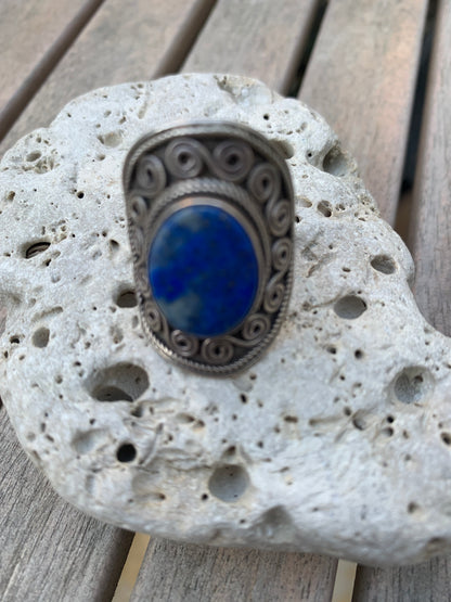 Bague en Lapis lazuli, faîte en Argent 0.925, taille 59 Fr. Superbe pierre au bleu royal !