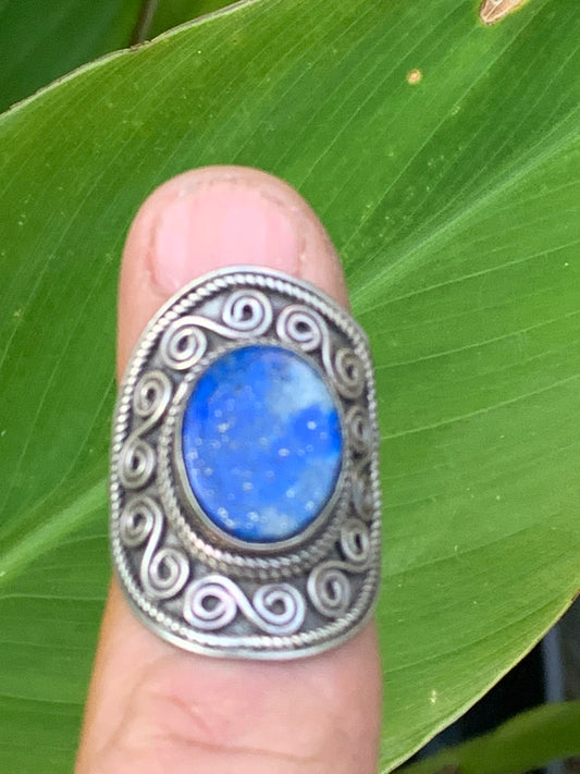 Bague en Lapis lazuli, faîte en Argent 0.925, taille 59 Fr. Superbe pierre au bleu royal !