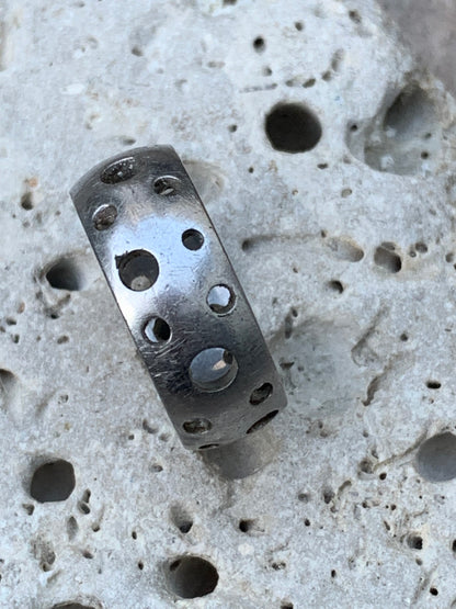 Bague en acier inoxydable 100%, couleur Argent. Superbe pièce ! Taille 63 Fr - Pour homme ou femme !