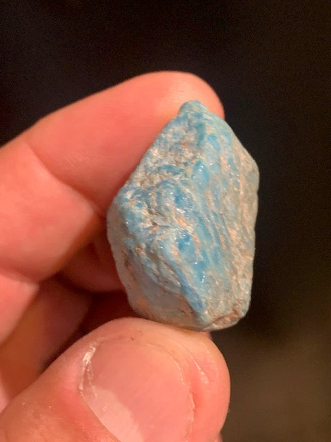 Apatite bleue – spécimen brut – 32 × 28 × 19 mm – 24 g